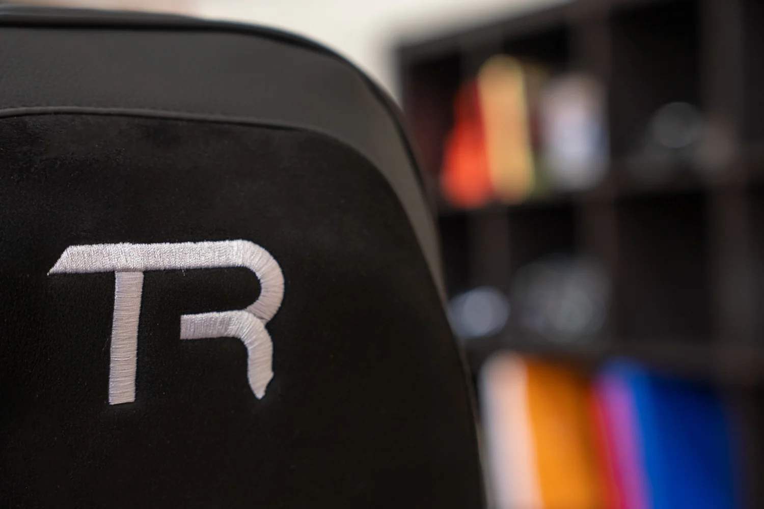 TR5 Hybrid Racing Simulator with Shifter & Handbrake Mount - Image 9